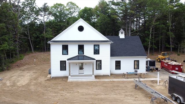 4 Station St, Kingston, MA 02364