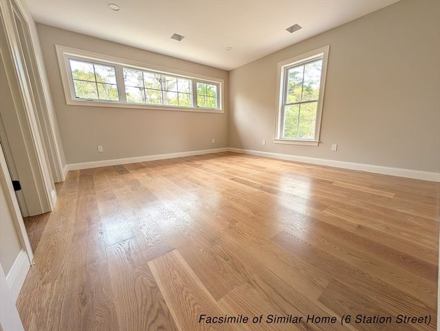 4 Station St, Kingston, MA 02364