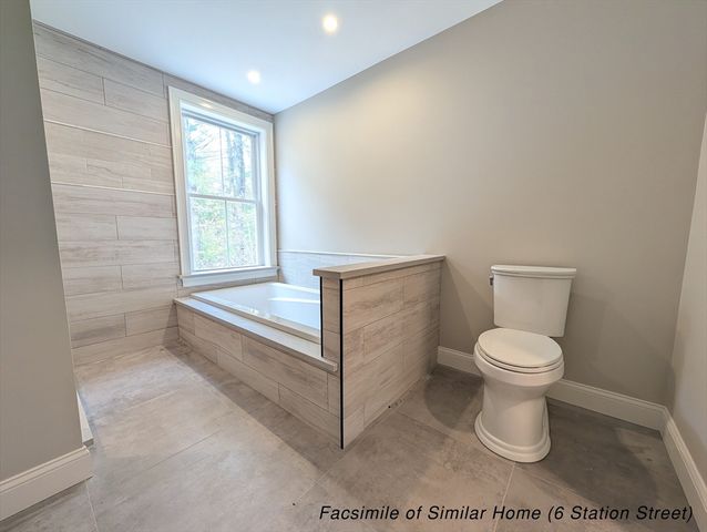 4 Station St, Kingston, MA 02364