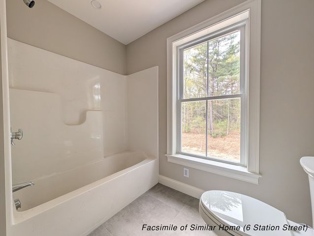 4 Station St, Kingston, MA 02364
