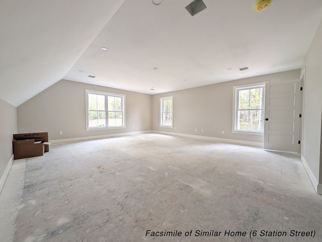 4 Station St, Kingston, MA 02364
