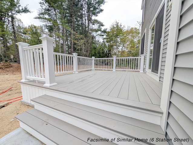 4 Station St, Kingston, MA 02364
