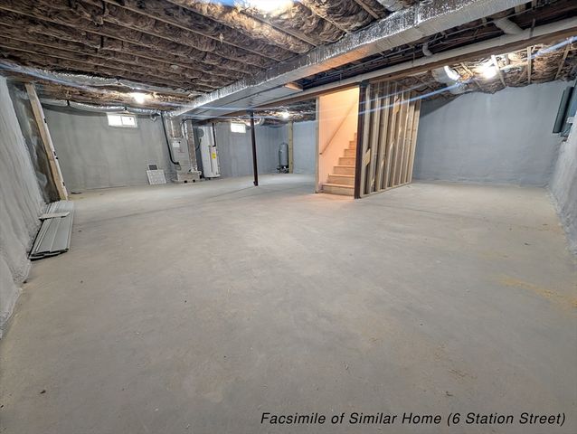 4 Station St, Kingston, MA 02364