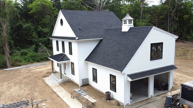 4 Station St, Kingston, MA 02364