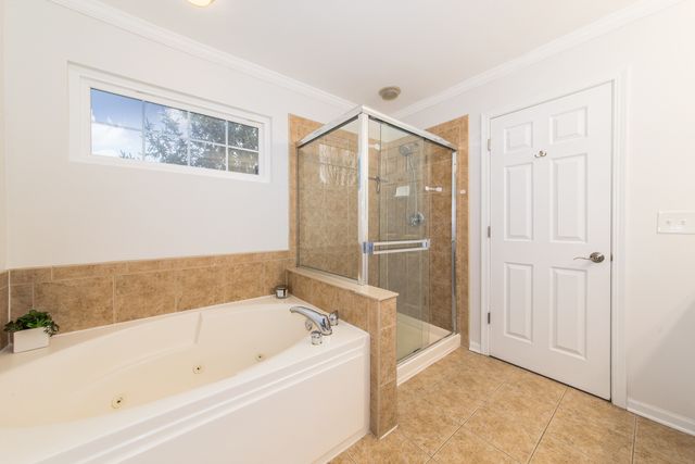 770 Lambert Lane 96-6, Bartlett, IL 60103