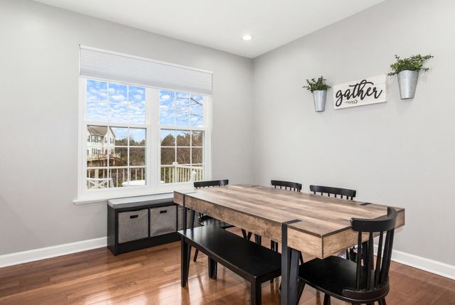 770 Lambert Lane 96-6, Bartlett, IL 60103