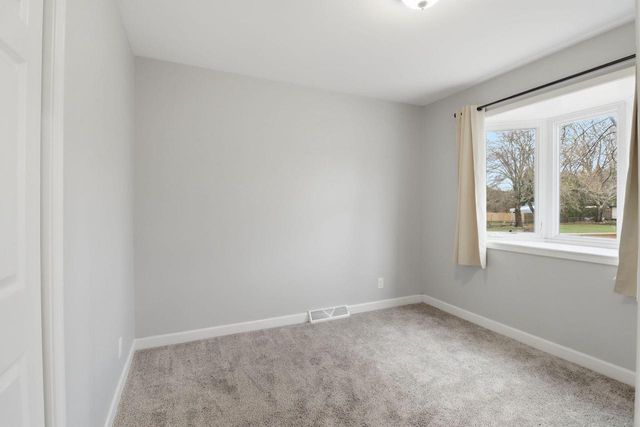 10415 22nd AVENUE, Pleasant Prairie, WI 53158