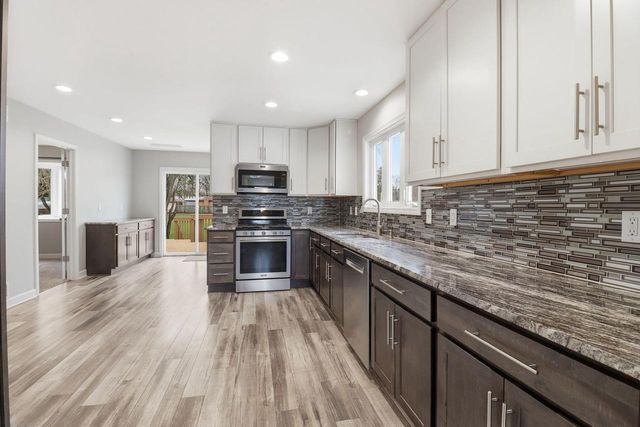 10415 22nd AVENUE, Pleasant Prairie, WI 53158