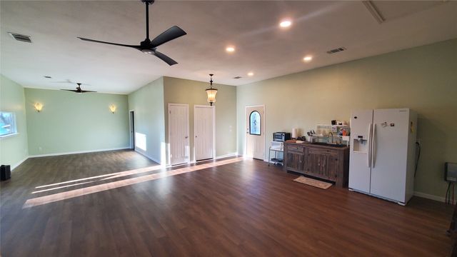 11202 Lakeside Drive, Mabank, TX 75156