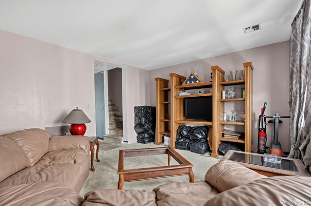 219 Admiral Lane 2219H, Bronx, NY 10473
