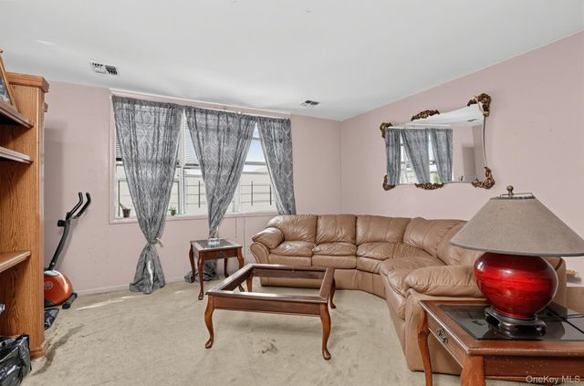 219 Admiral Lane 2219H, Bronx, NY 10473