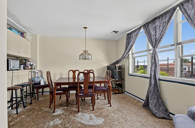219 Admiral Lane 2219H, Bronx, NY 10473