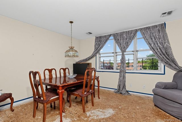 219 Admiral Lane 2219H, Bronx, NY 10473