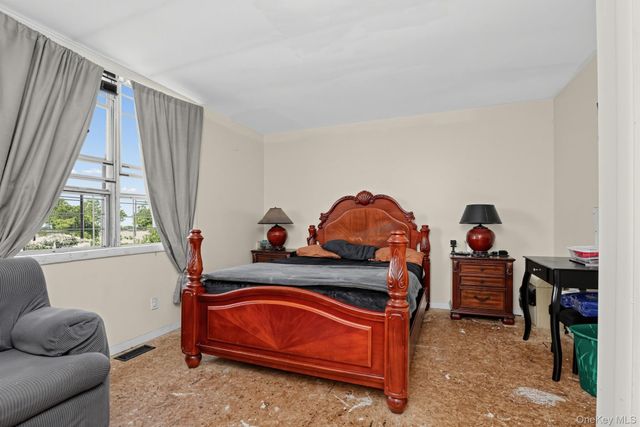 219 Admiral Lane 2219H, Bronx, NY 10473