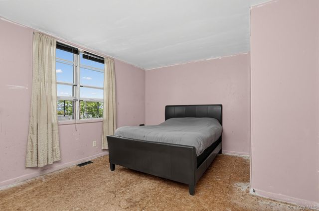 219 Admiral Lane 2219H, Bronx, NY 10473