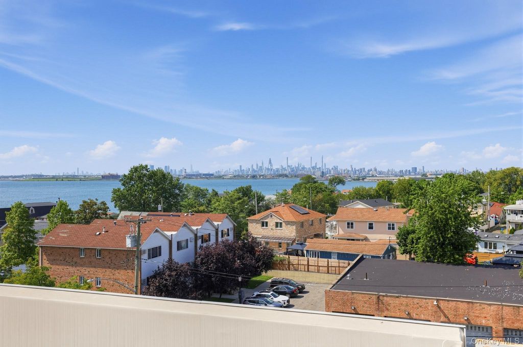 219 Admiral Lane 2219H, Bronx, NY 10473 — photo 2