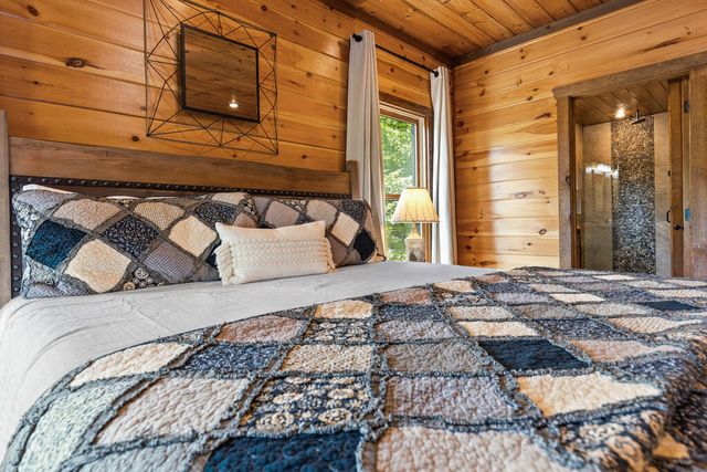 98 Shalom Lane, Blue Ridge, GA 30513