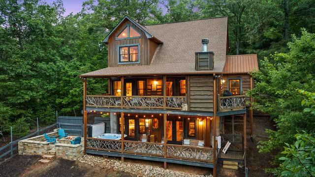 98 Shalom Lane, Blue Ridge, GA 30513