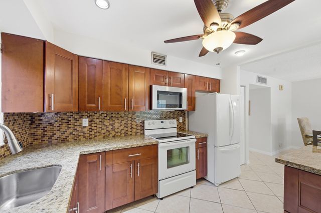 129 Piedmont C, Delray Beach, FL 33484