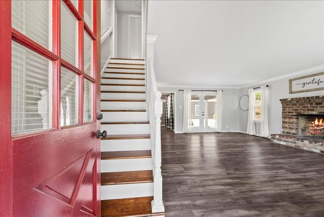 803 W Waugh Street, Dalton, GA 30720