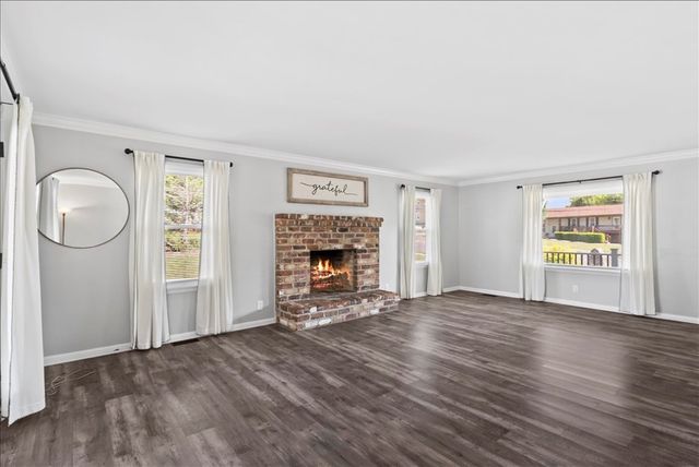 803 W Waugh Street, Dalton, GA 30720