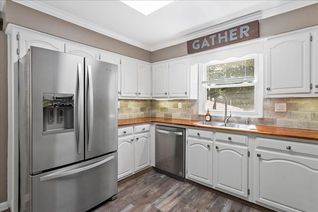 803 W Waugh Street, Dalton, GA 30720