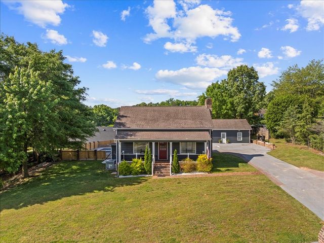 803 W Waugh Street, Dalton, GA 30720