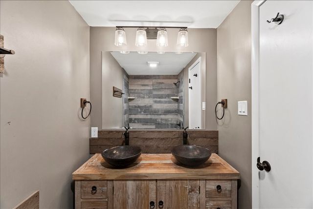 803 W Waugh Street, Dalton, GA 30720
