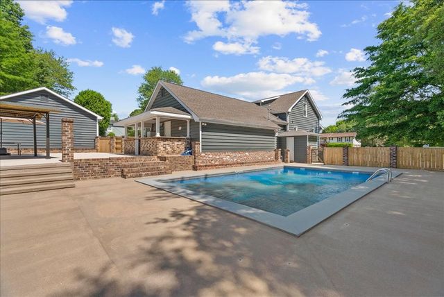 803 W Waugh Street, Dalton, GA 30720