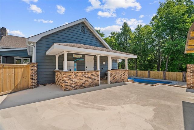 803 W Waugh Street, Dalton, GA 30720