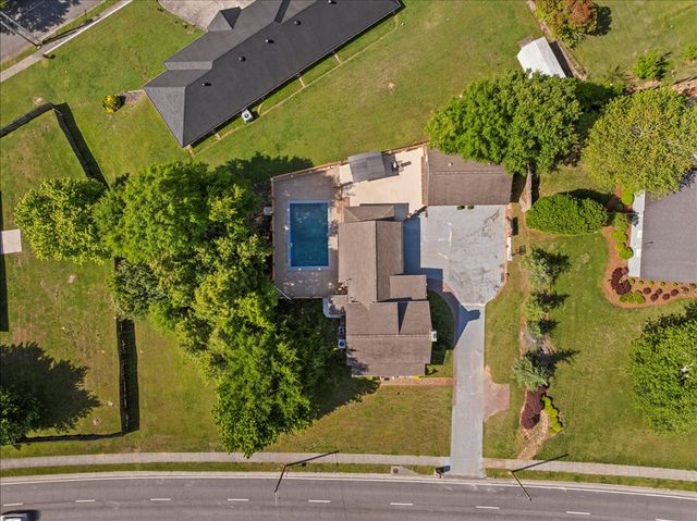 803 W Waugh Street, Dalton, GA 30720
