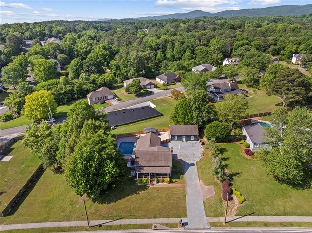 803 W Waugh Street, Dalton, GA 30720