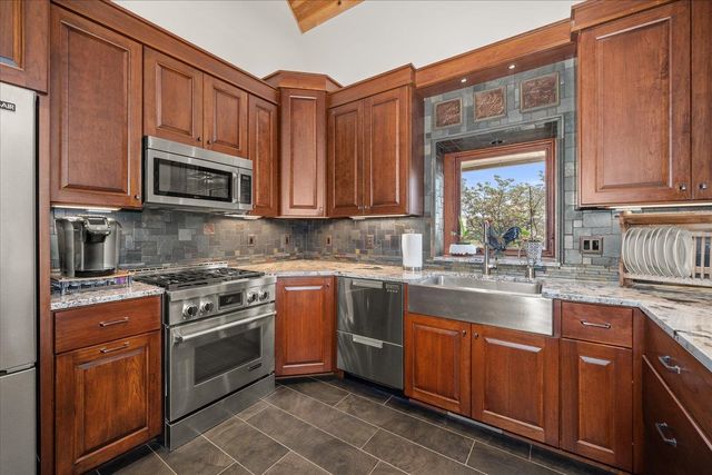 16010 W JADE Ln, Medical Lake, WA 99022