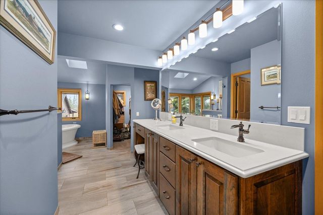 16010 W JADE Ln, Medical Lake, WA 99022