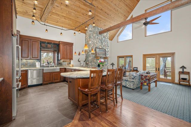 16010 W JADE Ln, Medical Lake, WA 99022