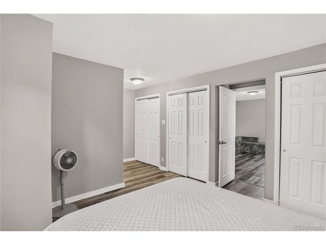 937 Kramer Ct, Aurora, CO 80010