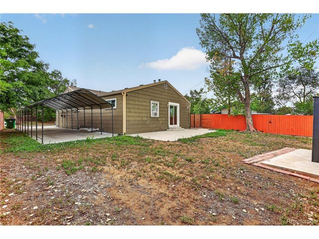 937 Kramer Ct, Aurora, CO 80010
