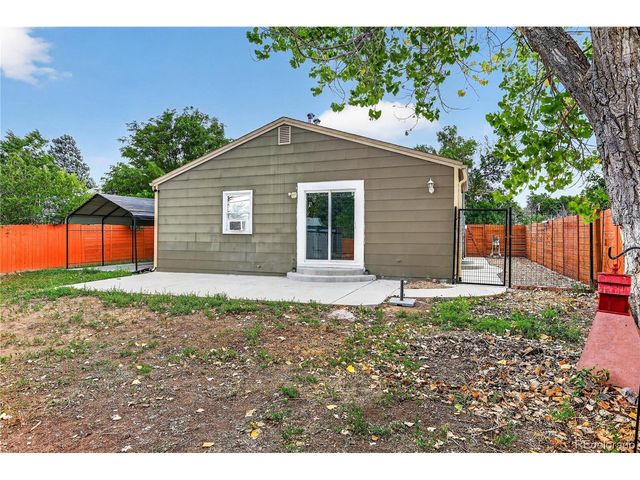 937 Kramer Ct, Aurora, CO 80010