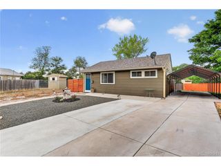 937 Kramer Ct, Aurora, CO 80010