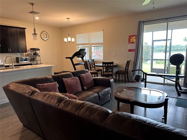 2093 LAKE SIDE AVENUE, Davenport, FL 33837