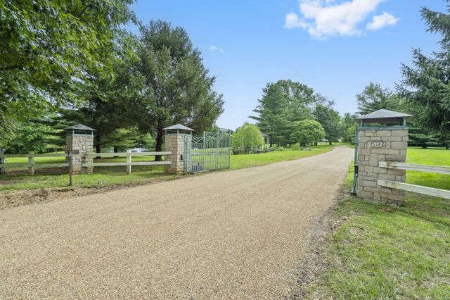 318 S Farm Road 193, Springfield, MO 65809