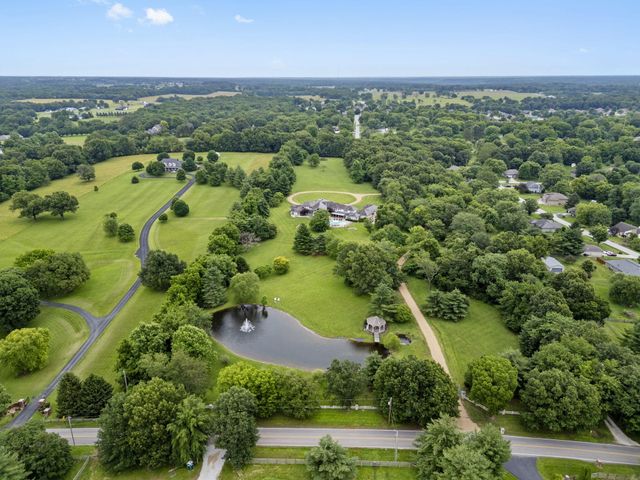 318 S Farm Road 193, Springfield, MO 65809