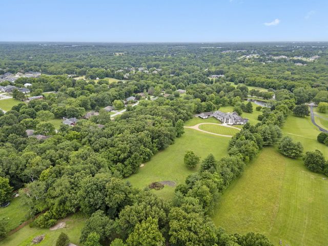 318 S Farm Road 193, Springfield, MO 65809