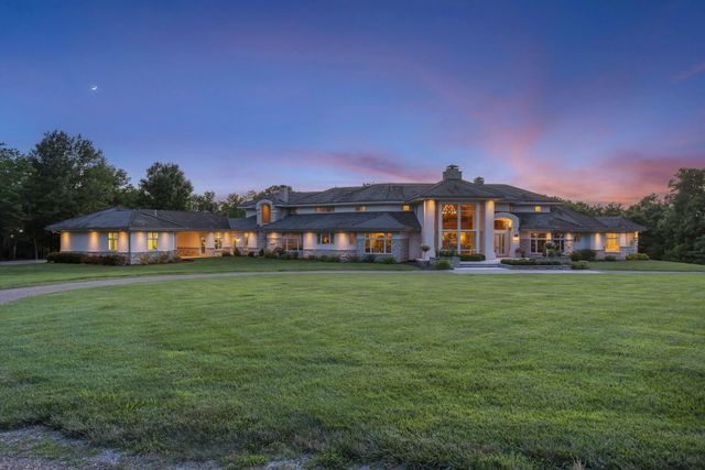 318 S Farm Road 193, Springfield, MO 65809