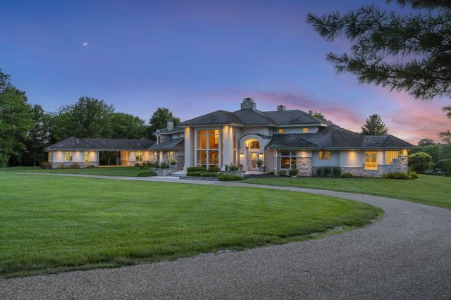 318 S Farm Road 193, Springfield, MO 65809