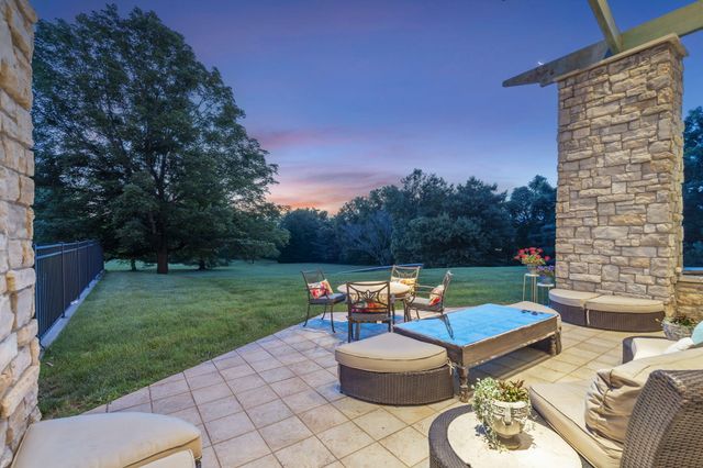 318 S Farm Road 193, Springfield, MO 65809