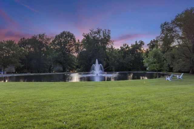 318 S Farm Road 193, Springfield, MO 65809