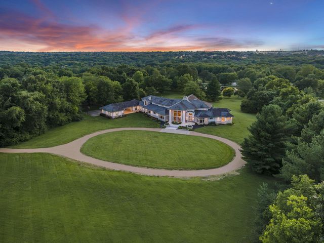 318 S Farm Road 193, Springfield, MO 65809