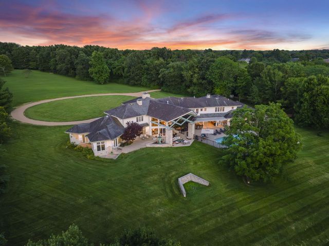 318 S Farm Road 193, Springfield, MO 65809