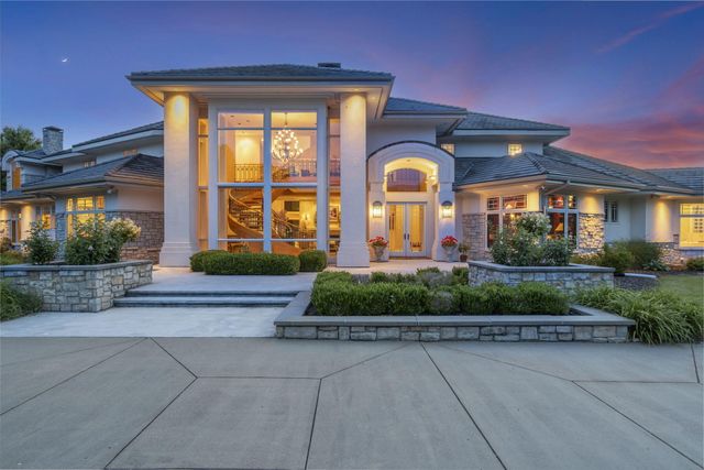 318 S Farm Road 193, Springfield, MO 65809